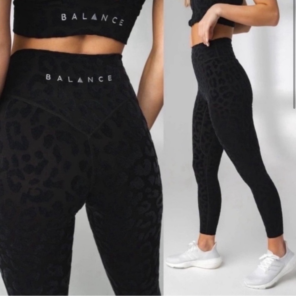 Animal kingdom smocked legging panther lux